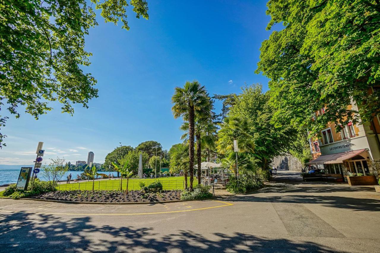 Secret Garden - Lakefront Apartment *