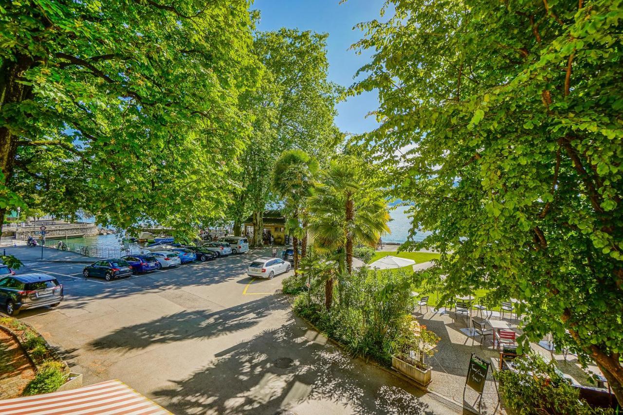 Secret Garden - Lakefront Apartment